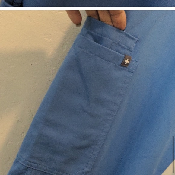 FIGS CASMA/KARA LIGHT BLUE SCRUB SET - Picture 10 of 16